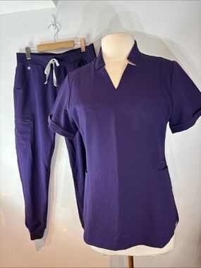 FIGS Technical Collection Scrub Set Purple Medium Jogger Pants & Top